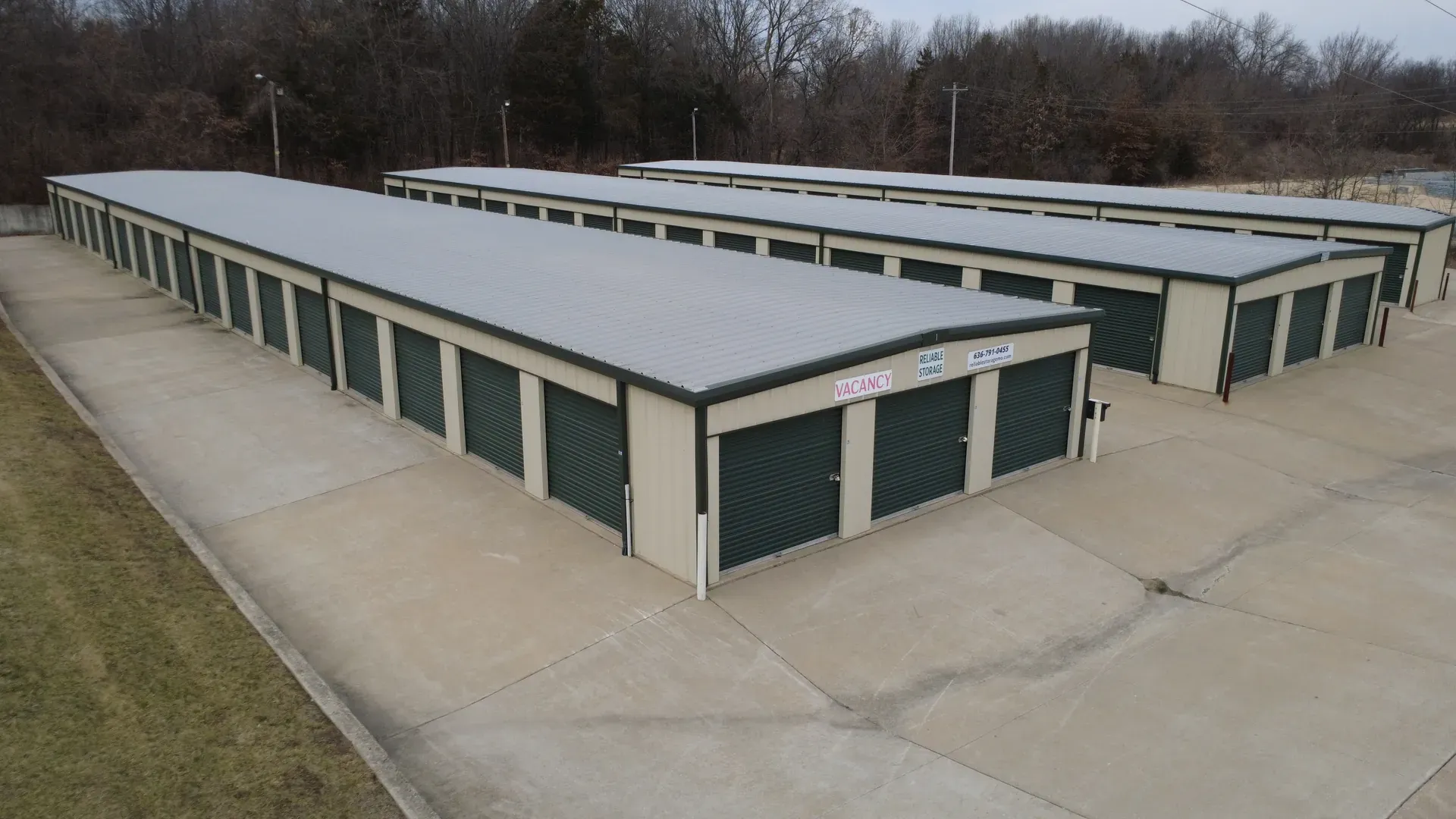 Drive up units at Reliable Storage